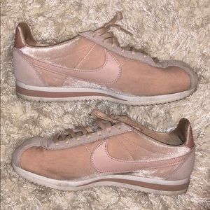 Nike Women’s Classic Cortez SE Sneakers